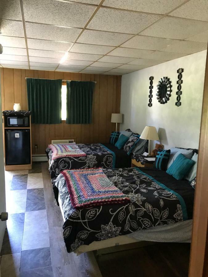 Pittsfield Motor Inn Экстерьер фото